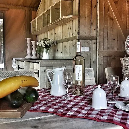 Le Du Domaine Saint Martin Lodge Flassans-sur-Issole